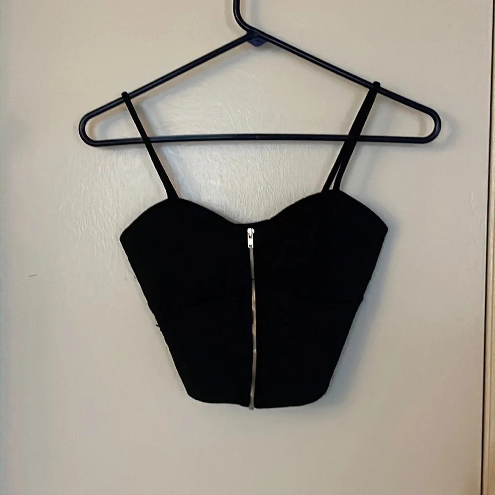 Charlotte Russe black crop top size S - Picture 3 of 5